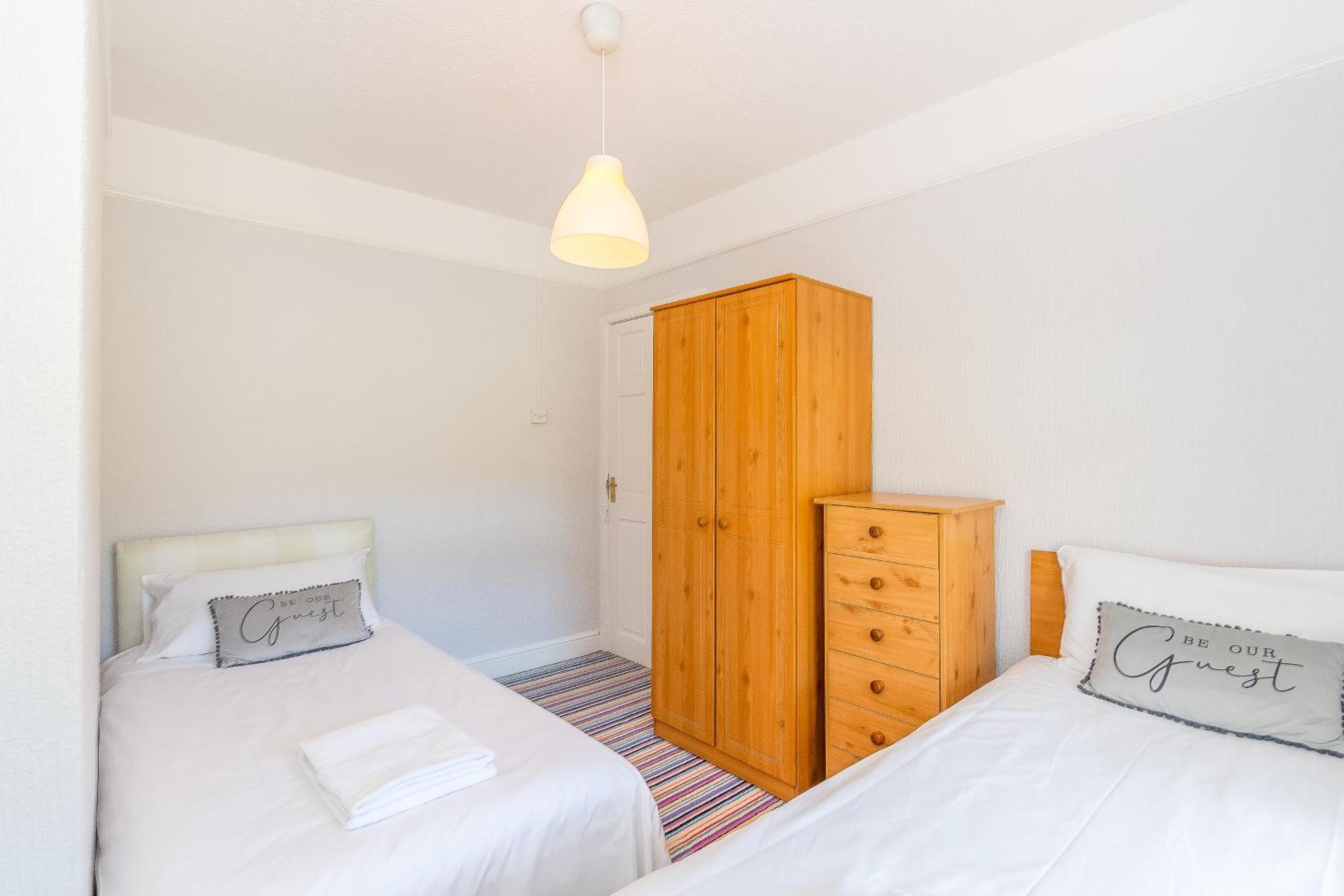The View Spacious Apartment In Afan Forest Bike Park By Staystaycations Port Talbot Exterior foto